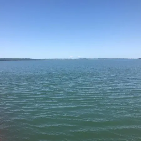 Bed & Breakfast Geoghegans Magpie Bar And