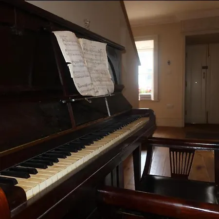 Geoghegans Magpie Bar And