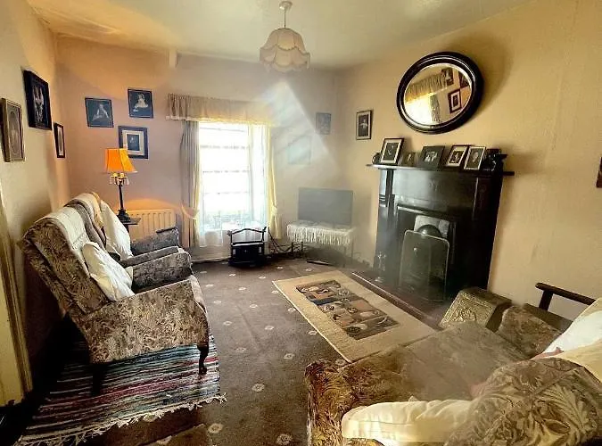 Geoghegans Magpie Bar And *