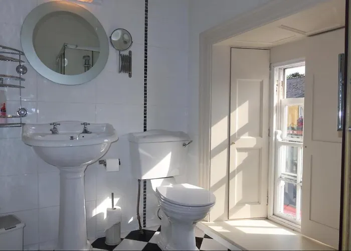 Geoghegans Magpie Bar And * Glin